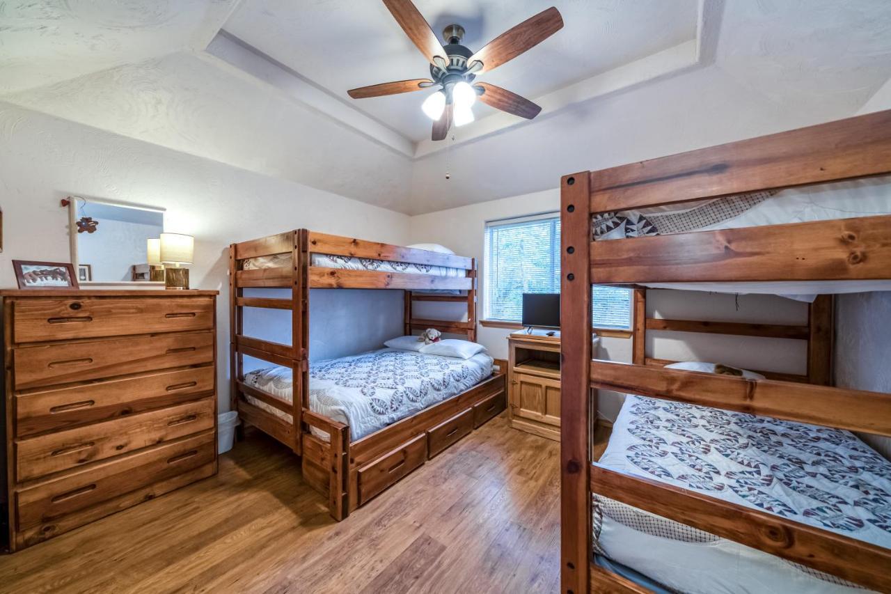 בס לייק Black Bear Cabin מראה חיצוני תמונה